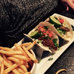 Bull & Finch - Really good fish tacos!!