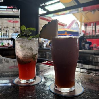 Lamplight Lounge - Mint to Be (left) and 2319 (right) - New American Near Me - Anaheim, California