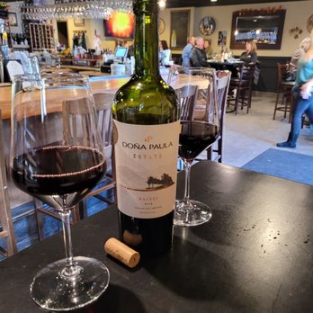 Davine Whiskey & Wine Bar - Delicious Malbec - New American Near Me - Maple Valley, Washington Davine Whiskey & Wine Bar - Delicious Malbec - New American Near Me - Maple Valley, Washington