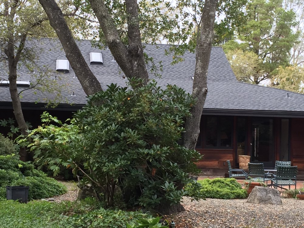 Slide of King Bee Roofing