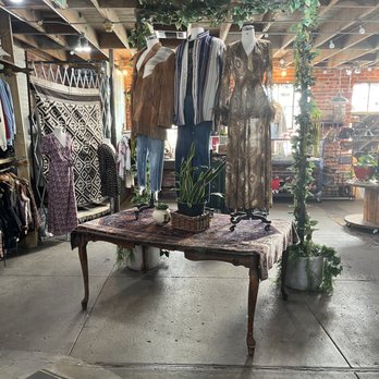 American Rebel - Used, Vintage & Consignment Near Me - Los Angeles, California
