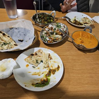 Tandoori Grill - Garlic Naan, Okra, butter chicken, Samosa chata - Indian Near Me - Fresno, California Tandoori Grill - Garlic Naan, Okra, butter chicken, Samosa chata - Indian Near Me - Fresno, California