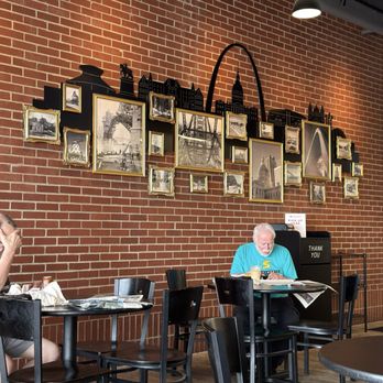 Lefty's Bagels - Bagels Near Me - Chesterfield, Missouri