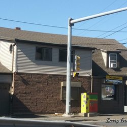 Oak Island Convenience Store - Oak Island Variety from North Shore Road north-bound
