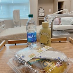 Doctors Hospital of Laredo - Clean room and nice staff work here