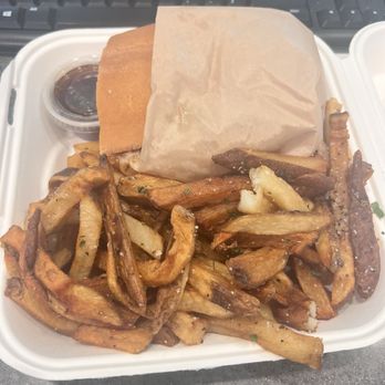 Rodeo Goat - Perfect French Fries - Burgers Near Me - Dallas, Texas Rodeo Goat - Perfect French Fries - Burgers Near Me - Dallas, Texas