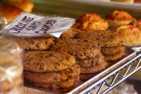 Golden Gate Bakery by null