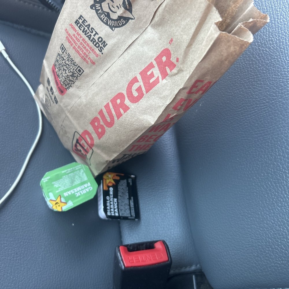 Carl's Jr - Burgers Near Me - Arvin, California