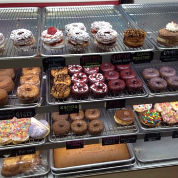 Friendly Donuts - Dossants and donuts - Donuts Near Me - Orange, California