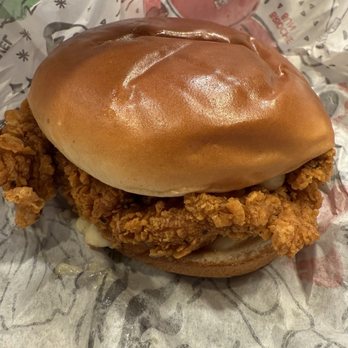 Jollibee - Original Chicken Sandwich Combo - Chicken Shop Near Me - Rancho Cucamonga, California