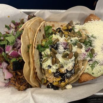 Str8 Up Tacos - Mexican Near Me - Lakewood, California
