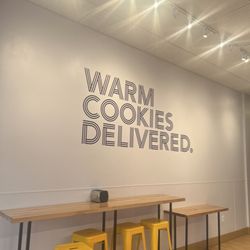 Insomnia Cookies - Inside