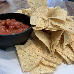 Salsa & chips