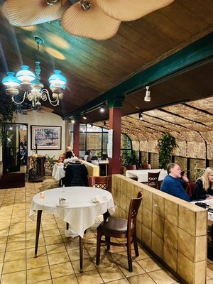 Papillon Restaurant by null