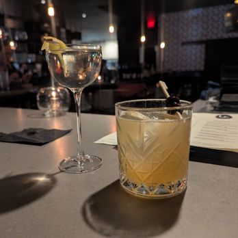 LJ's Bistro & Bar - Eternal Bloom and Our Sidecar - New American Near Me - Lake Stevens, Washington