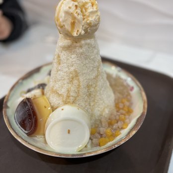Meet Fresh - Pudding & q Mochi milk shaved ice - Desserts Near Me - Brooklyn, New York