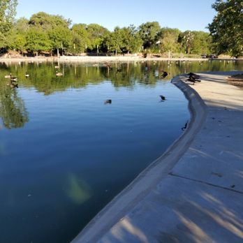 The Duck Pond @ Tingley Beach - Morning inspiration my 3-duckies - Parks Near Me - Albuquerque, New Mexico The Duck Pond @ Tingley Beach - Morning inspiration my 3-duckies - Parks Near Me - Albuquerque, New Mexico