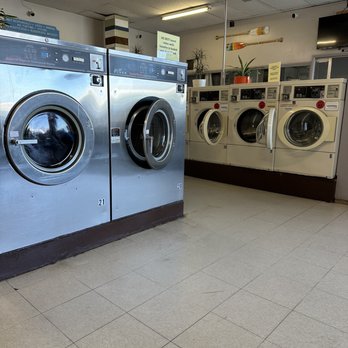 Sunshine Center Laundry - Laundromat Near Me - San Diego, California Sunshine Center Laundry - Laundromat Near Me - San Diego, California