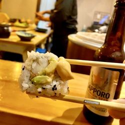 Genji - Uramaki langostino en tempura