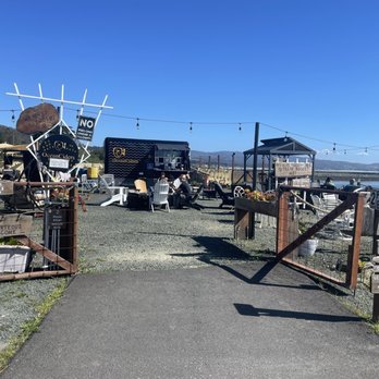 OceanCiders - Outside - Beer Bar Near Me - Half Moon Bay, California
