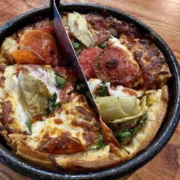 Vegan Cheeseburger Deep Dish Pizza Vegan Cheeseburger Deep Dish Pizza
