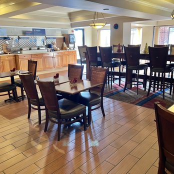 Holiday Inn Express & Suites Lancaster - Eating area - Venues & Event Spaces Near Me - Lancaster, Ohio Holiday Inn Express & Suites Lancaster - Eating area - Venues & Event Spaces Near Me - Lancaster, Ohio