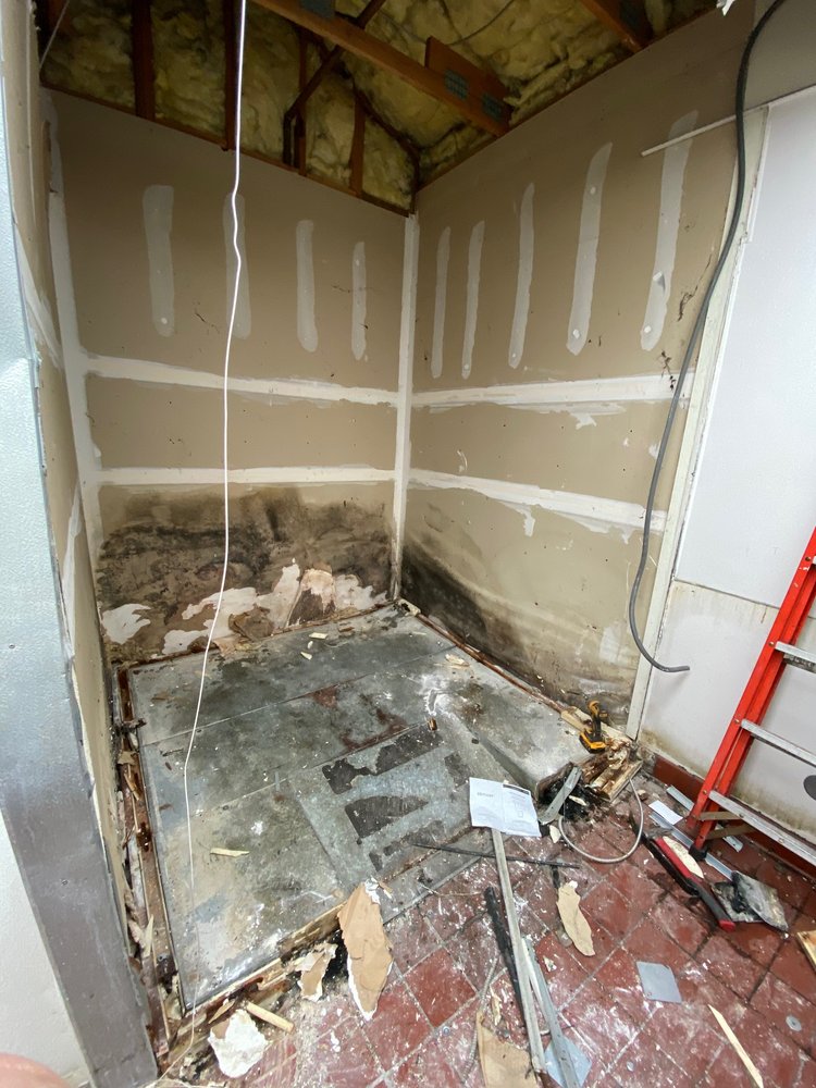 Slide of JDE Construction