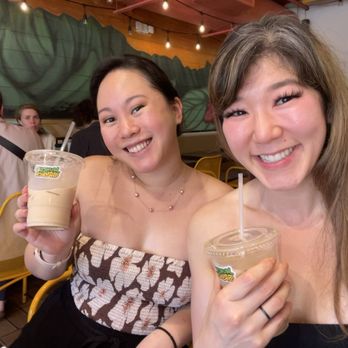 Munch N Brunch - Coffee & Tea Near Me - Honolulu, Hawaii