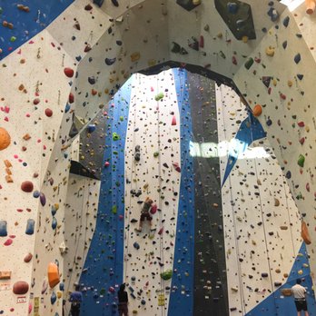 Movement Golden - Lead and top rope walls - Climbing Near Me - Golden, Colorado