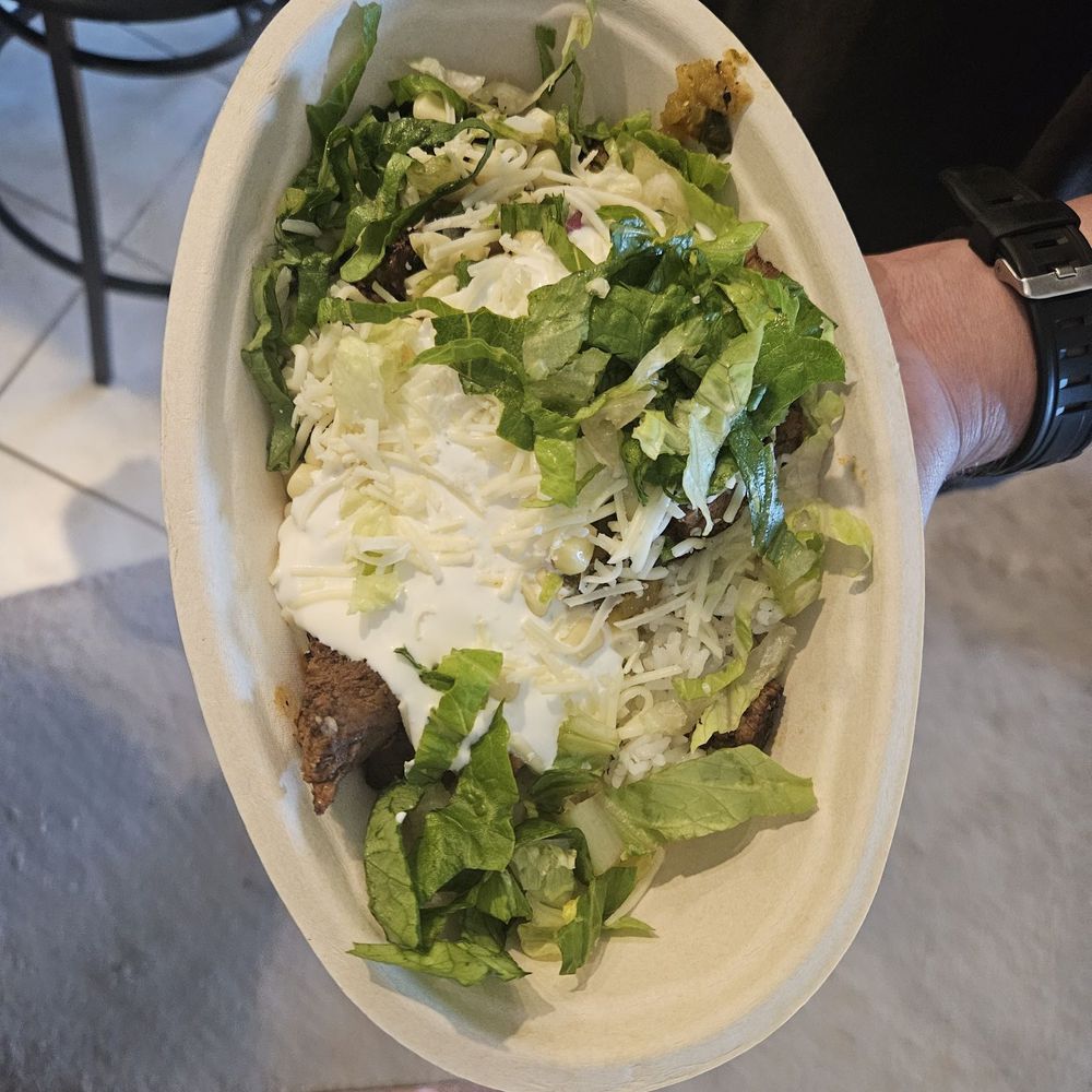 Chipotle Mexican Grill - Burrito bowl - Mexican Near Me - Buckeye, Arizona