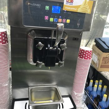 SoftServ Rentals - Ice Cream & Frozen Yogurt Near Me - Calabasas, California