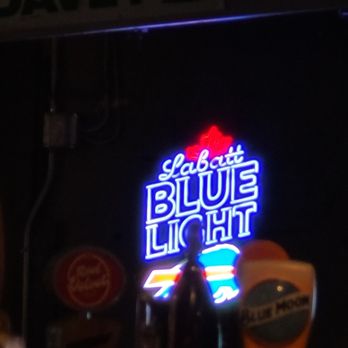 Anchor Bar - A great Canadian beer! - Chicken Wings Near Me - Buffalo, New York