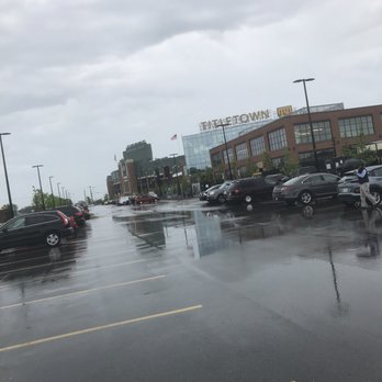 Lambeau Field - Outside of Lambeau - Stadiums & Arenas Near Me - Green Bay, Wisconsin