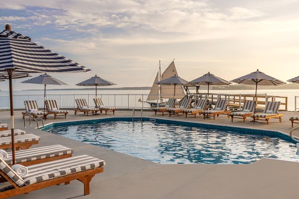 Spruce Point Inn Resort & Spa by null