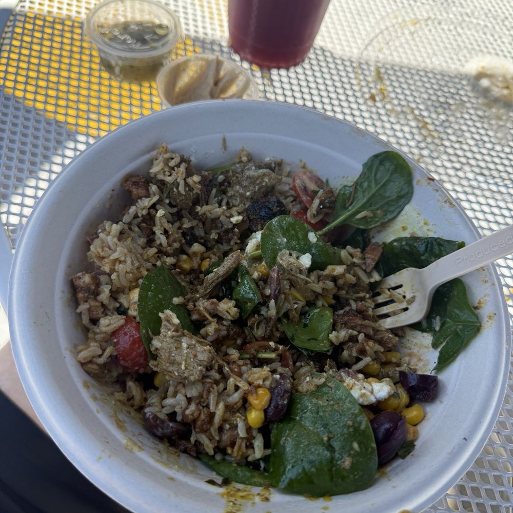 Hot Harissa and Braised Lamb Grains Bowl Hot Harissa and Braised Lamb Grains Bowl