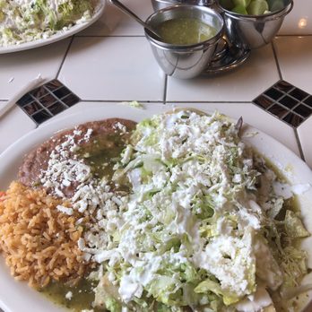 El Pueblito - Enchiladas Verdes - Mexican Near Me - Lancaster, Pennsylvania El Pueblito - Enchiladas Verdes - Mexican Near Me - Lancaster, Pennsylvania