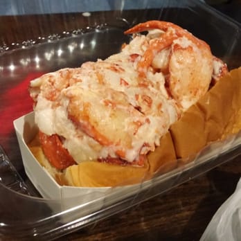 Pauli's - Cold lobster roll - Sandwiches Near Me - Boston, Massachusetts