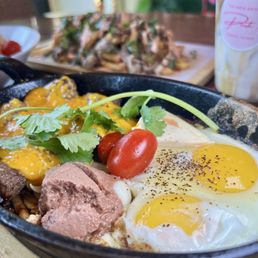 Bò Chảo Hoàng Kim / Liquid Gold Steak