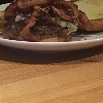 Applebee's Grill + Bar - American Near Me - Summersville, West Virginia