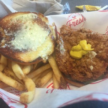 Slim Chickens - Southern Near Me - Dallas, Texas
