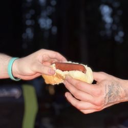 Rainbow Falls State Park - Hot dog pass.