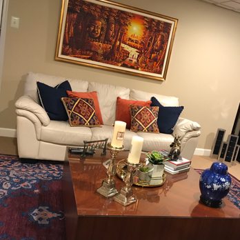 Philly Staging - Bold colors and repurposing client's pieces.  Re-decorated the space. Decoration project. - Home Staging Near Me