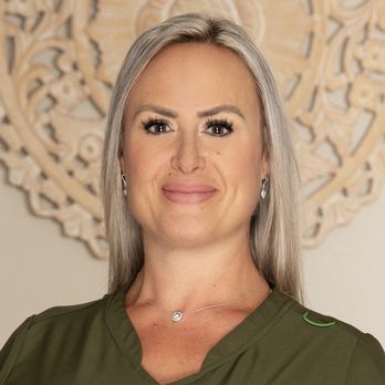 Aaron Memon, DMD - Chrissy, Hygienist - General Dentistry Near Me - North Port, Florida Aaron Memon, DMD - Chrissy, Hygienist - General Dentistry Near Me - North Port, Florida