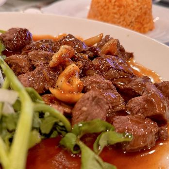 Khởi Hưng Restaurant - Shaken beef with red rice. - Vietnamese Near Me - Garden Grove, California Khởi Hưng Restaurant - Shaken beef with red rice. - Vietnamese Near Me - Garden Grove, California