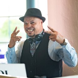 Dj 2 Legit - Dj2legit