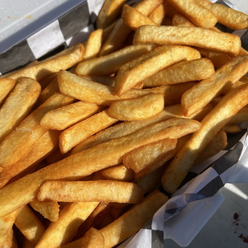 Buns & Patties - Fries no seasoning - Food Trucks Near Me - Manassas, Virginia