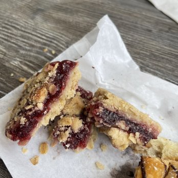 Cool River - Raspberry oat bar - Cafes Near Me - Buena Vista, Colorado Cool River - Raspberry oat bar - Cafes Near Me - Buena Vista, Colorado