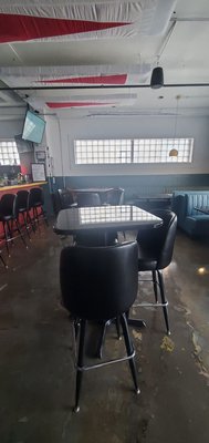 Ludo's Shuffleboard Bar by null