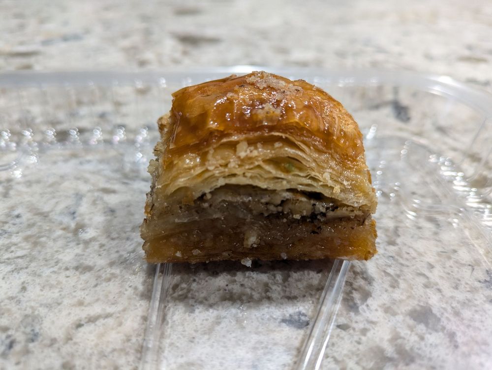 Zaytoon Restaurant - Photo 3