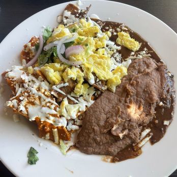 Sabor Cocinabar - Chilaquiles Divorciados - chipotle and mole - Mexican Near Me - San Antonio, Texas
